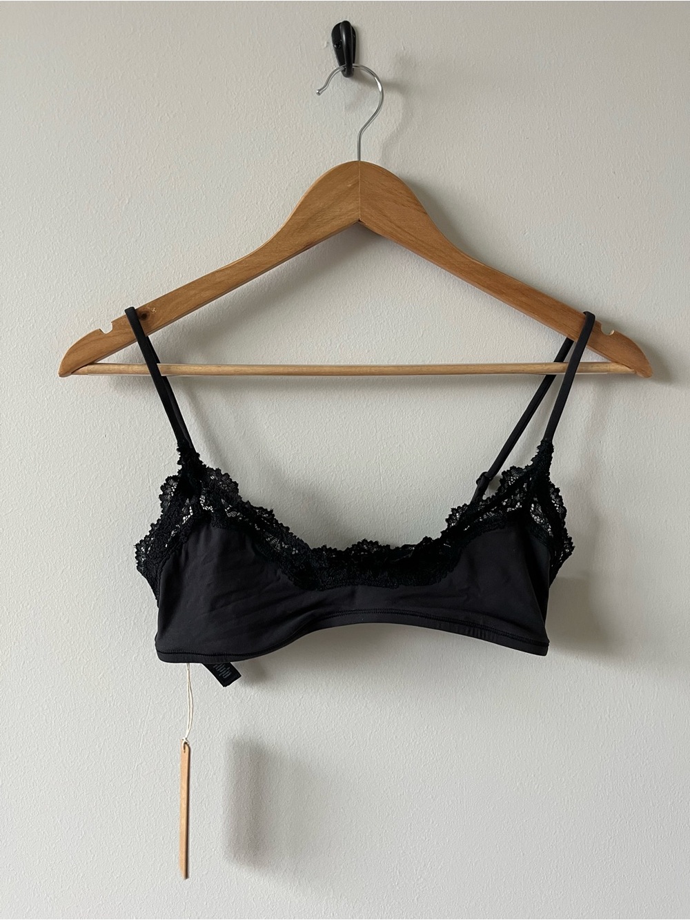 SKIMS Fits Everybody Lace Scoop Bralette Small NWT Onyx Color